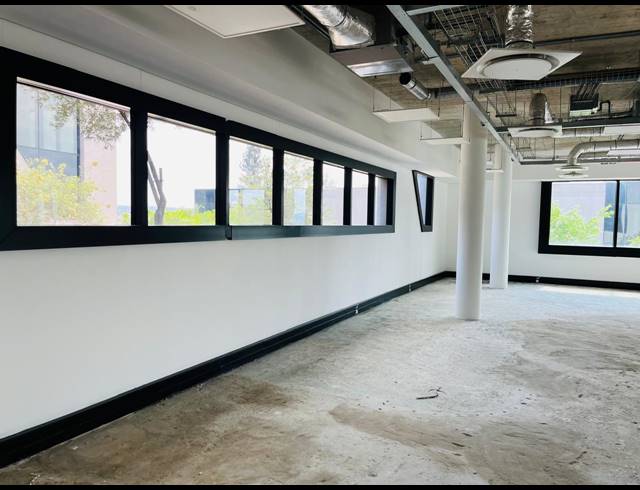 389M² OFFICE TO LET IN WATERFALL